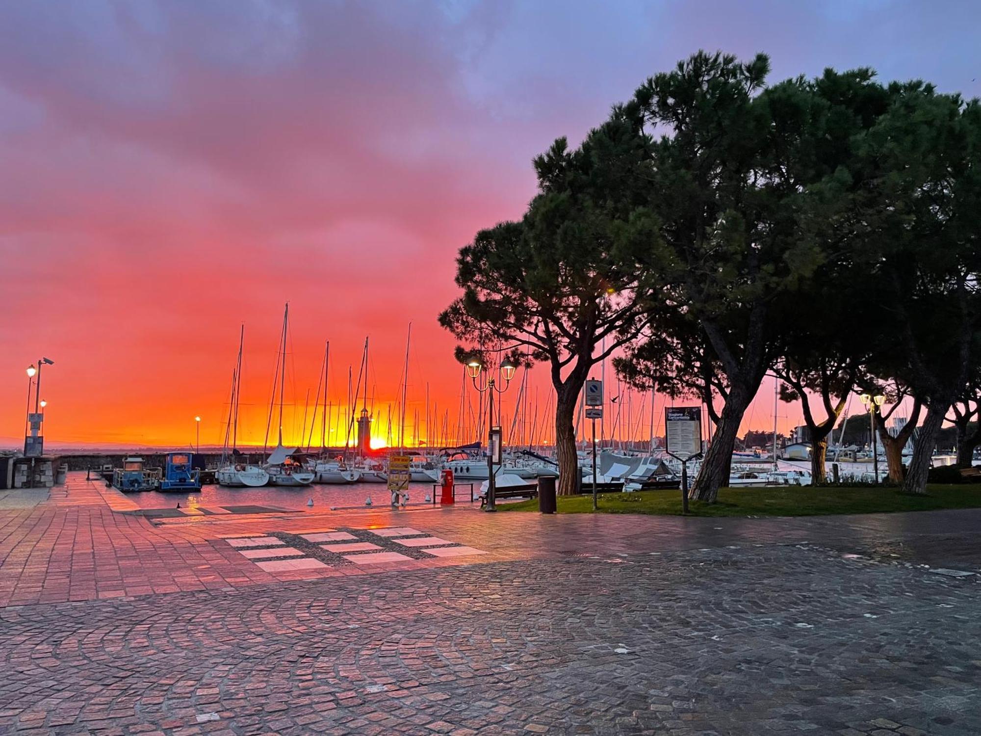 Apartmán Desehouse Desenzano del Garda Exteriér fotografie